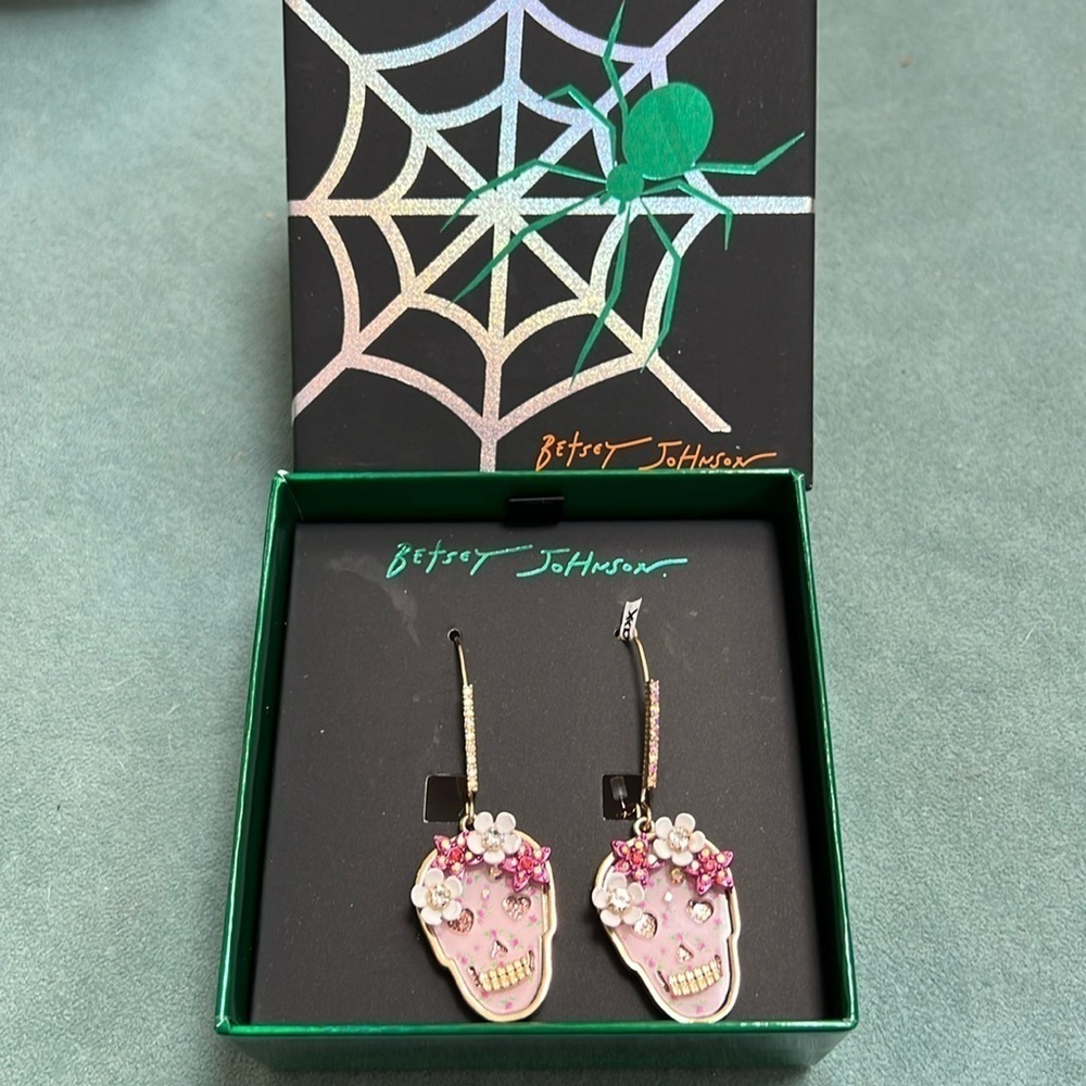 Betsey Johnson Pink Flower Sugar Skull Skeleton Halloween Earrings New